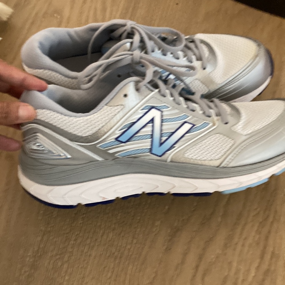 Running shoes new balance size 101/2 - Picture 3 of 12